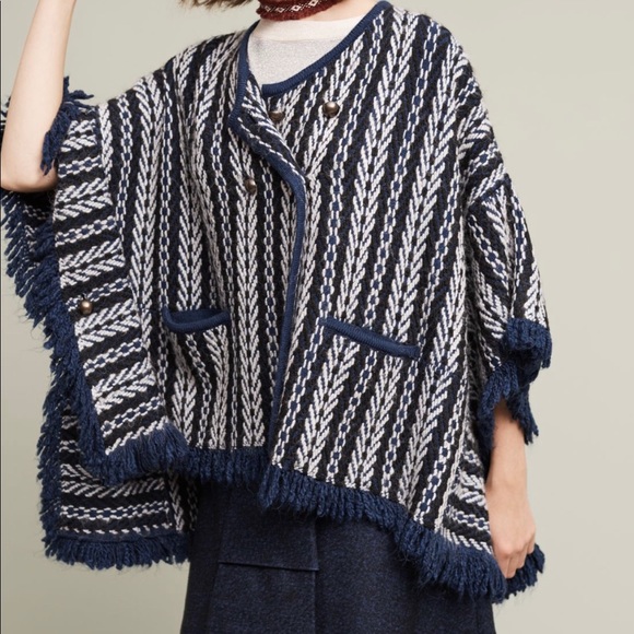 Tajo Jacquard Poncho - Picture 6 of 6